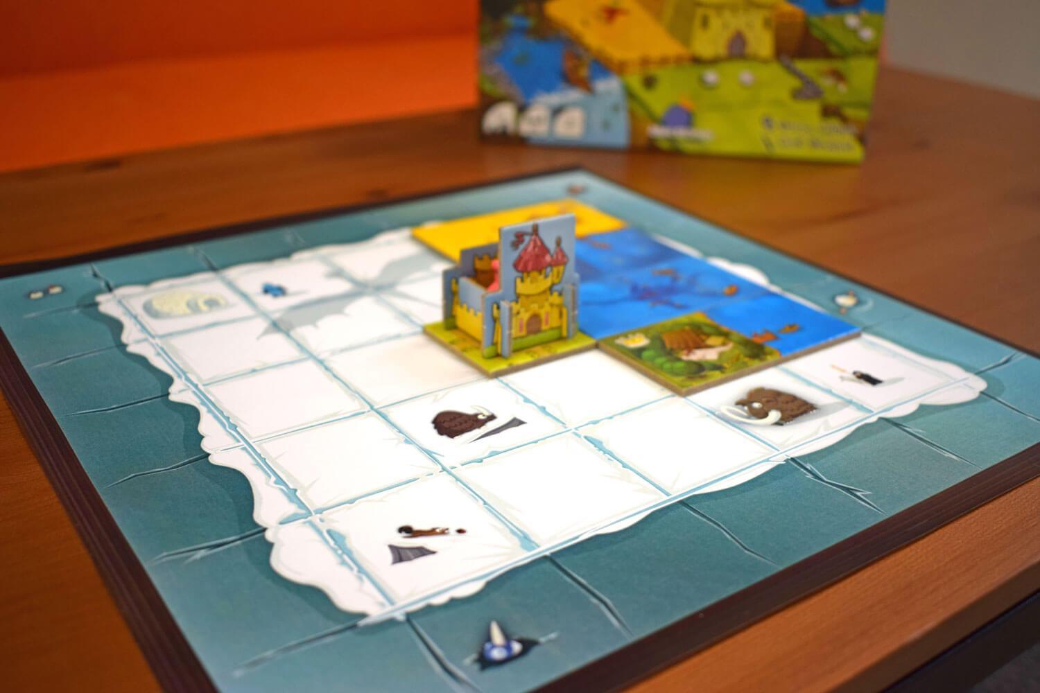 Blue Orange Games Kingdomino Award Winning Family Strategy Board Game – STL  PRO, Inc.
